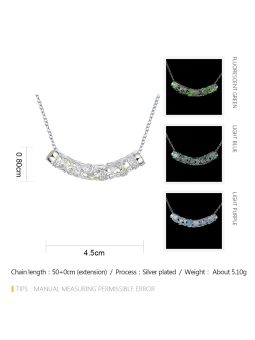 Collier Classique en Forme de Lune à la Pierre Verte Claire Fluorescent - Plaqué Argent