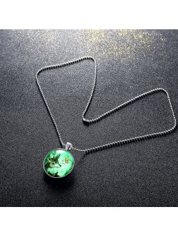 Collier Père Noël et Renne à la Pierre Fluorescente Verte Claire  - Plaqué Argent