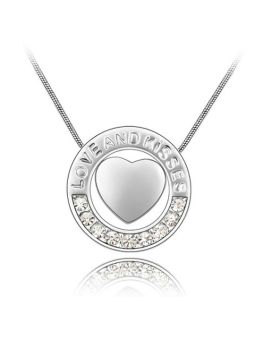 Collier " Love and Kisses" gravé sur le pendentif - Plaqué Platine