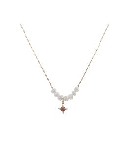 Collier en Acier Inoxydable Doré avec Perles de Pierre Blanche et Pendentif Étoile - Pureté et Élégance