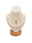 Collier en Acier Inoxydable Doré avec Cercle Orné de Zircons et Chiffres Romains - Élégance et Intemporalité