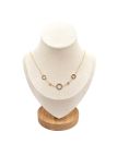 Collier en Acier Inoxydable Doré avec Motifs Fleur en Nacre et 2 Zircons – Élégance Naturelle et Chic