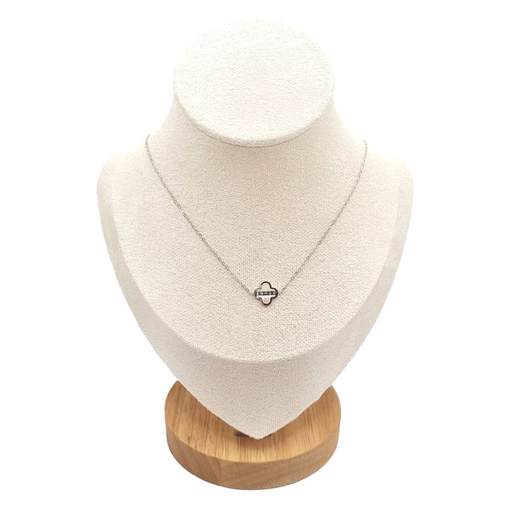 Collier en Acier Inoxydable Argenté avec Motifs Fleuraux Nacrés et 3 Zircons – Raffinement et Élégance Subtile