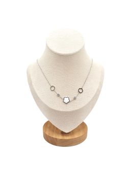 Collier en Acier Inoxydable Argenté avec Motifs Fleur Nacrés – Élégance Naturelle et Moderne