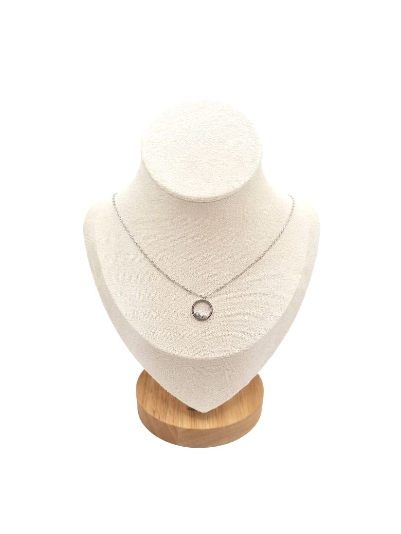 Collier en Acier Inoxydable Argenté avec Anneau et Trois Zircons - Sobriété et Éclat