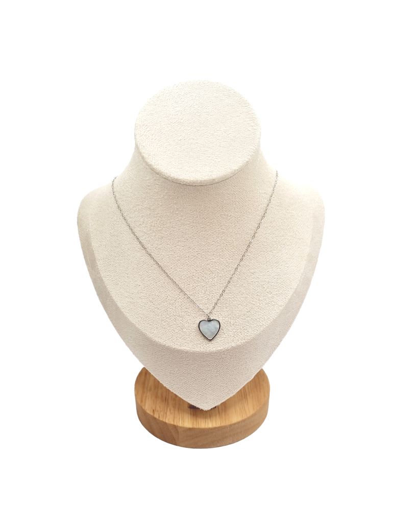 Collier en Acier Inoxydable Argenté avec Cœur Nacré – Douceur et Élégance Intemporelle