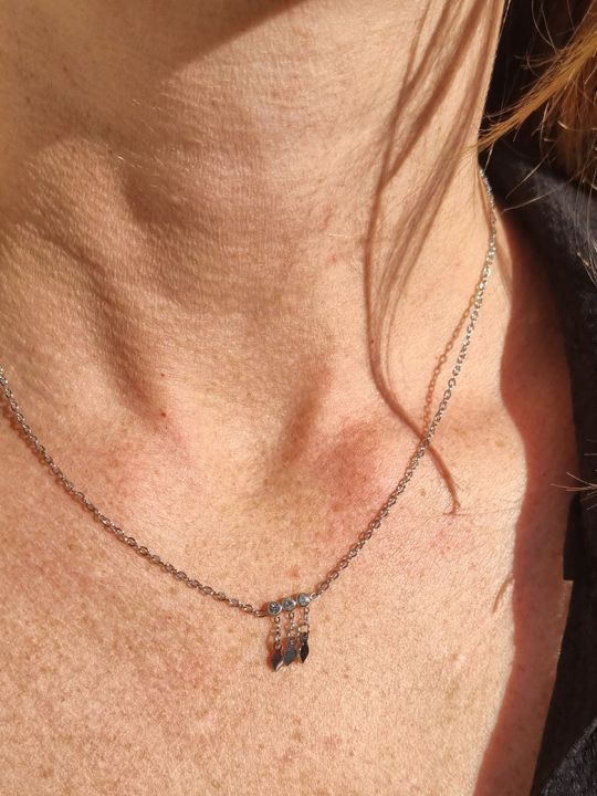 copy of  Collier en Acier Inoxydable Argenté avec Pendentifs Cristal et Feuilles