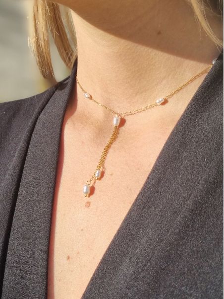 Collier en acier inoxydable doré avec perles artificielles