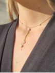 Collier en acier inoxydable doré avec perles artificielles