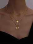 Collier multi-rangs avec pendentifs croissant de lune et disque - Plaqué or 18 carats