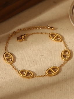 Bracelet Chaîne en Acier Inoxydable Doré avec Maillons Ovales Élégants