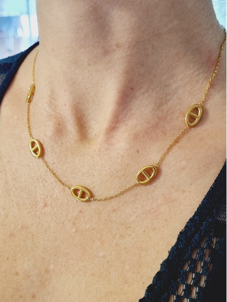 Collier en Acier Inoxydable Doré avec Maillons Ovales Élégants