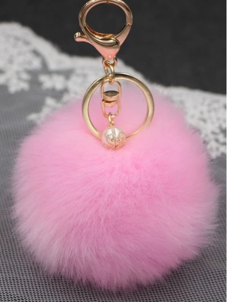 Porte-clés Pompon Rose en Fausse Fourrure – Douceur et Élégance Féminine