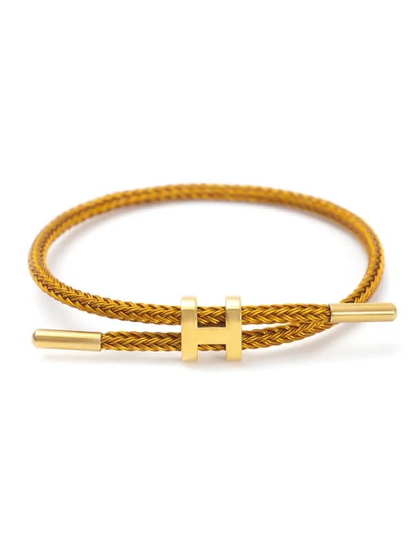 Bracelet Ajustable Marron & Lettre H Dorée – Élégance naturelle et chaleur intemporelle