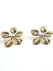 Boucles d’Oreilles Fleur Martelée Dorée – Élégance Organique et Naturelle