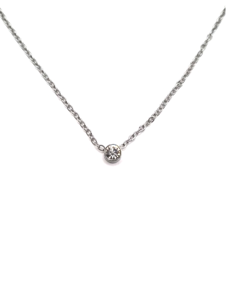 Collier Solitaire Argenté en Acier Inoxydable – Élégance Minimaliste