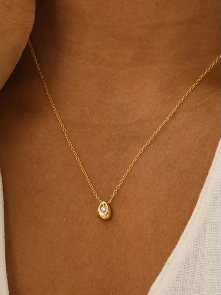 Collier Goutte Dorée & Zirconium – Élégance Discrète en Acier Inoxydable