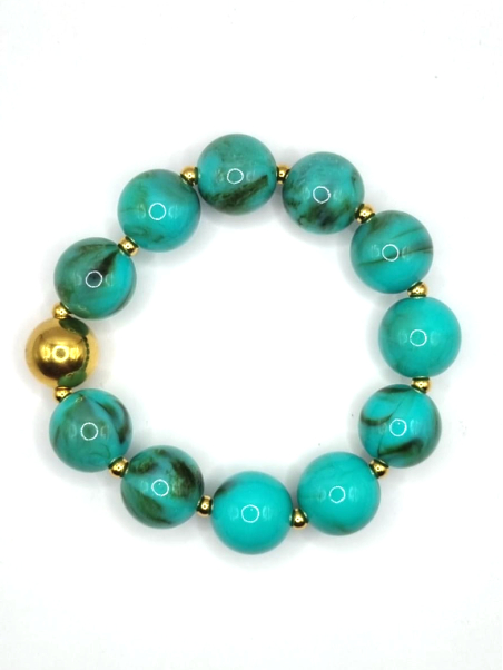 Bracelet Perles Turquoises 15 mm avec Perle Dorée – Fraîcheur & Raffinement