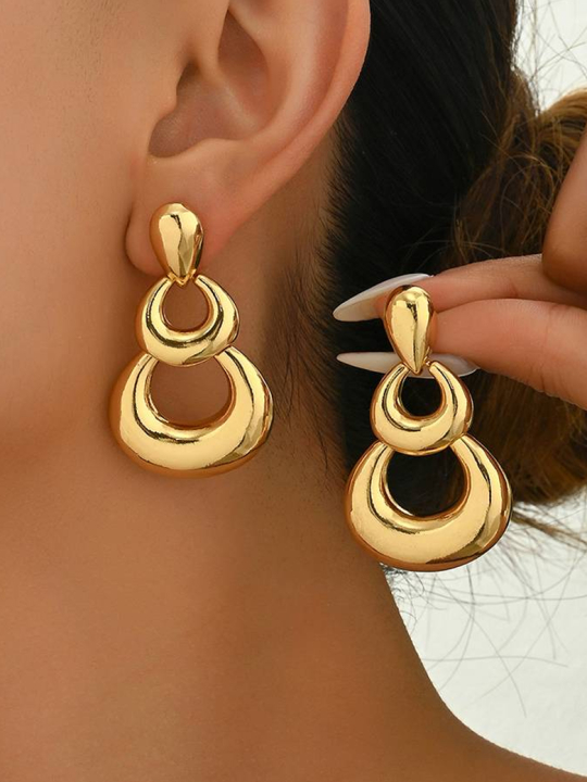 copy ofcopy ofcopy ofBoucles d’Oreilles Martelées Doré en Acier Inoxydable – Design Organique Élégant