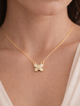 Collier Papillon Zircon Plaqué Or 18K – Chaîne 45 cm et Pendentif 15 mm