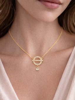 Collier Cercle Géométrique Sertie Plaqué Or 18K – Pendentif 20 mm & Chaîne 45 cm